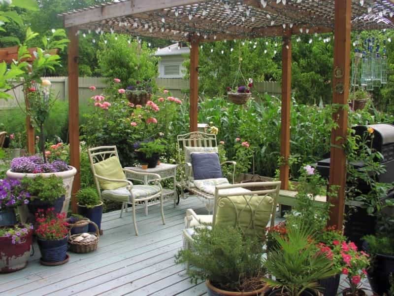 30 Incredible Small Garden Design Ideas - Engineering Discoveries