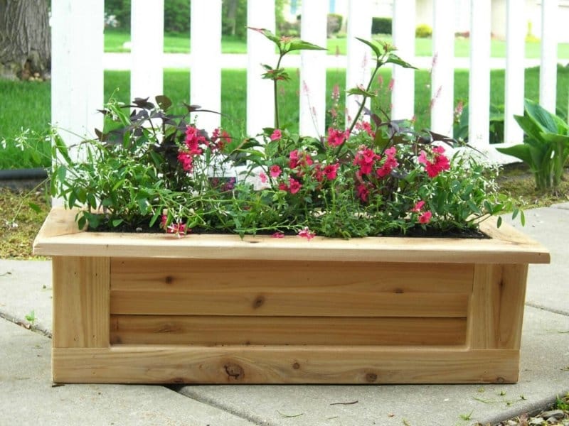 31+ Gorgeous Built-In Planter Box Ideas to Improve Your Outdoor Space