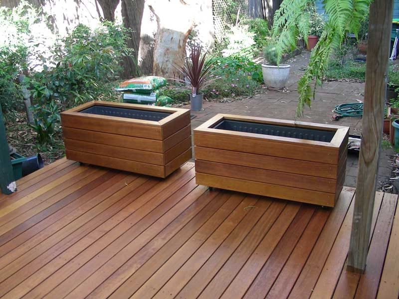 32 Best DIY Pallet and Wood Planter Box Ideas and Designs for 2021