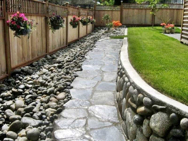 40 Beautiful Front Yard Rock Garden Landscaping Ideas - GARDENIDEAZ.COM