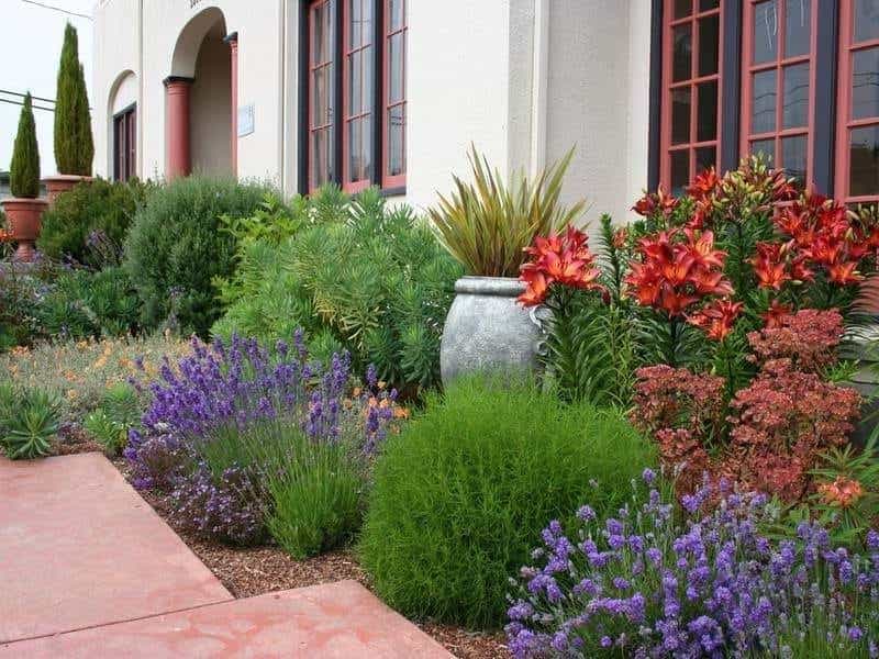 50 Best Front Yard Landscaping Ideas and Garden Designs for 2021