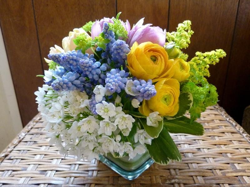 Florist Design Flower Bouquet - Flower, Chocolate, snacks and gift delivery  in Seoul and South Korea - Korea's most trusted online flower and gift  store with English service and 350+ reviews