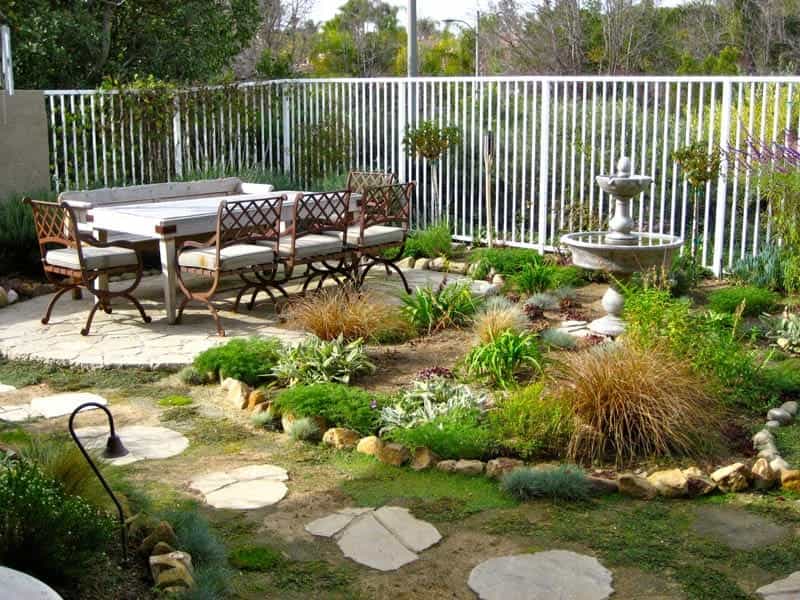 Small Garden Design on a budget - Walthamstow garden packs a lot in. -  Earth Designs